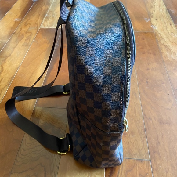 Louis Vuitton backpack - Picture 4 of 11